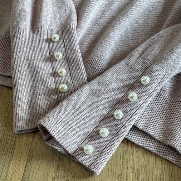 Light Pink Pearl-Sleeve Turtleneck Sweater | Elegant & Cozy - Medium - Picture 3 of 10